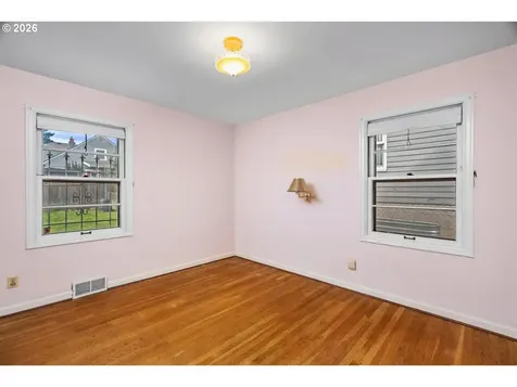 2115 SE 30th Avenue Portland OR 97214