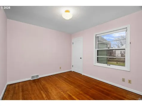 2115 SE 30th Avenue Portland OR 97214