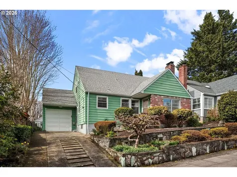 2115 SE 30th Avenue Portland OR 97214