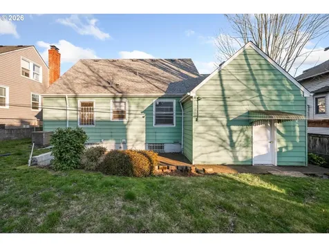 2115 SE 30th Avenue Portland OR 97214