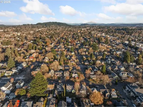 2115 SE 30th Avenue Portland OR 97214