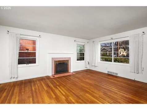 2115 SE 30th Avenue Portland OR 97214