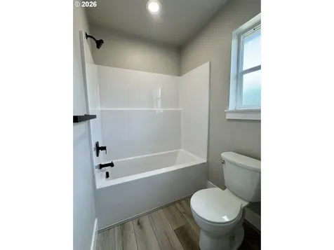 240 Miller Street Sutherlin OR 97479