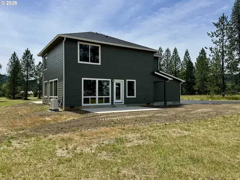 240 Miller Street Sutherlin OR 97479
