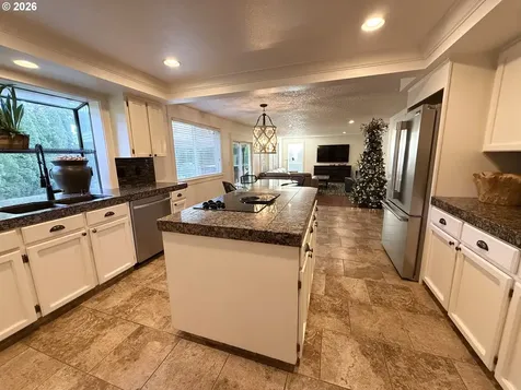 2411 SE 150th Avenue Vancouver WA 98683