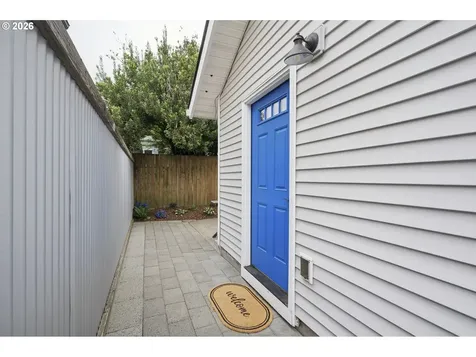 7137 NE Jessup Court Portland OR 97218