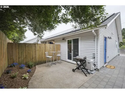 7137 NE Jessup Court Portland OR 97218