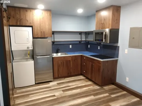 7137 NE Jessup Court Portland OR 97218
