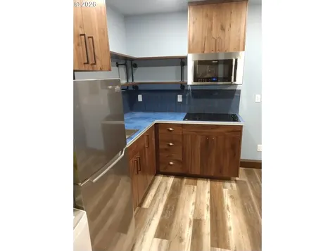 7137 NE Jessup Court Portland OR 97218