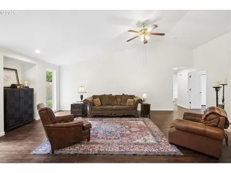 7137 NE Jessup Court Portland OR 97218