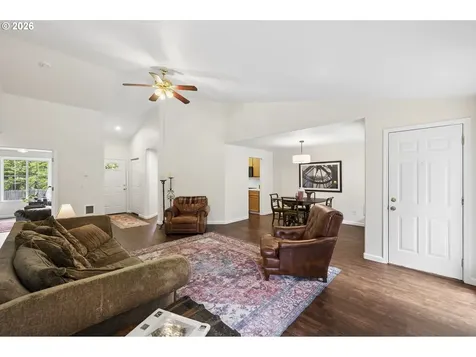 7137 NE Jessup Court Portland OR 97218