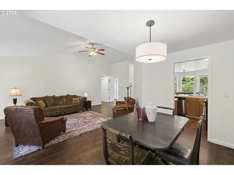 7137 NE Jessup Court Portland OR 97218