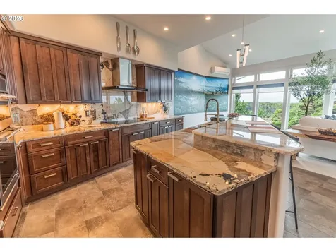 11 Fawn Ridge Lane Florence OR 97439