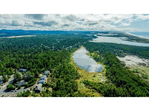 11 Fawn Ridge Lane Florence OR 97439