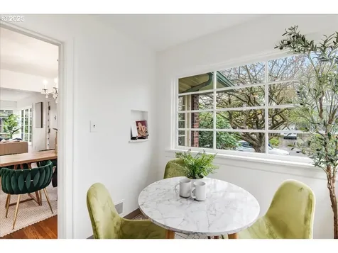 6426 N Moore Avenue Portland OR 97217