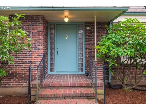6426 N Moore Avenue Portland OR 97217