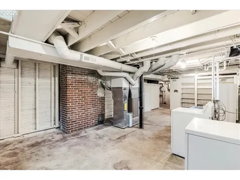 6426 N Moore Avenue Portland OR 97217