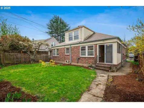 6426 N Moore Avenue Portland OR 97217