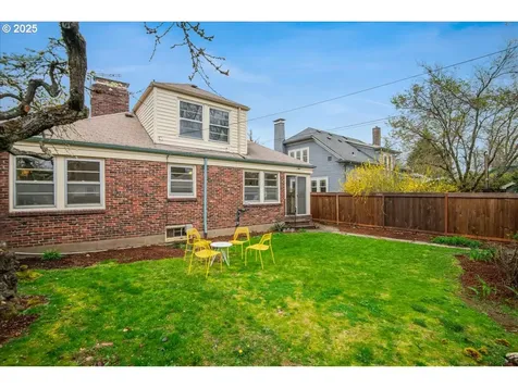 6426 N Moore Avenue Portland OR 97217