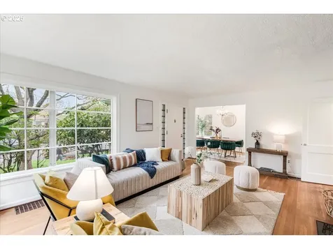 6426 N Moore Avenue Portland OR 97217