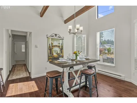 6849 SE Knight Street Portland OR 97206