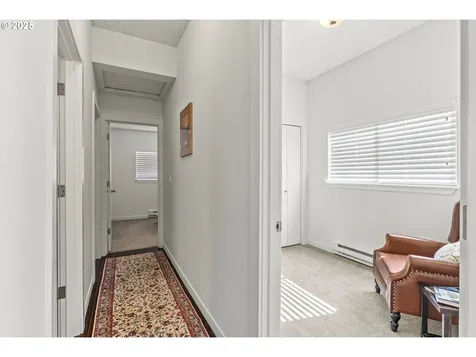6849 SE Knight Street Portland OR 97206