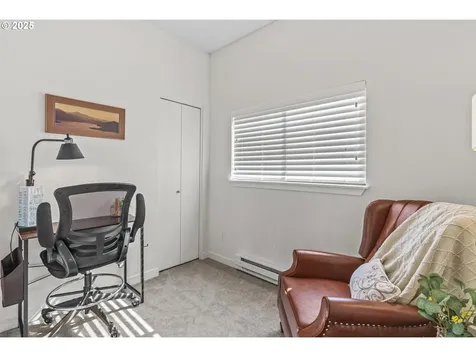 6849 SE Knight Street Portland OR 97206
