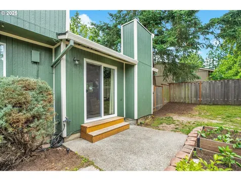 9744 SW Davies Road Beaverton OR 97008
