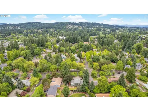 9744 SW Davies Road Beaverton OR 97008