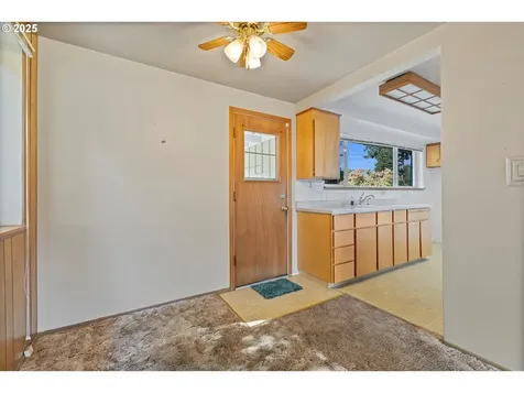 10743 SE Cora Street Portland OR 97266