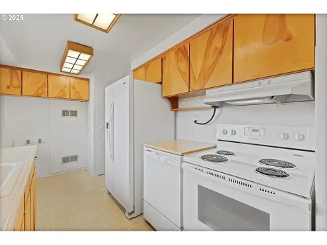10743 SE Cora Street Portland OR 97266