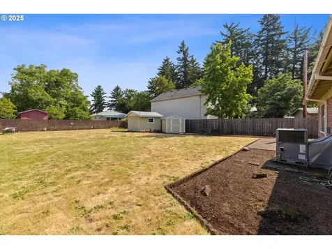 10743 SE Cora Street Portland OR 97266
