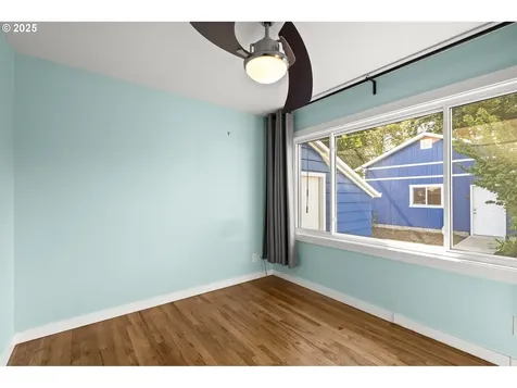 4027 SE 102nd Avenue Portland OR 97266
