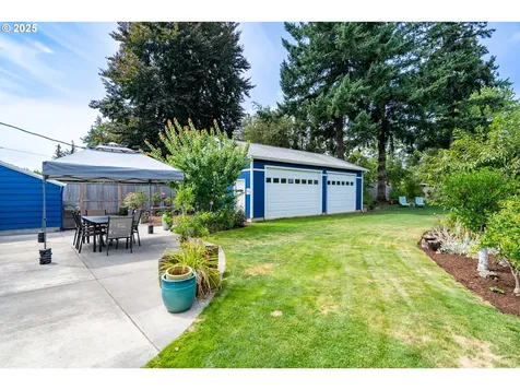 4027 SE 102nd Avenue Portland OR 97266
