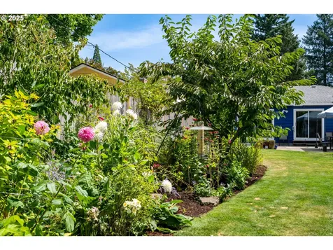 4027 SE 102nd Avenue Portland OR 97266