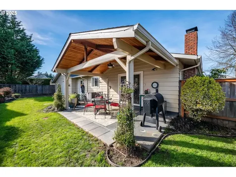 6198 SE Lois Street Hillsboro OR 97123