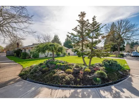 6198 SE Lois Street Hillsboro OR 97123