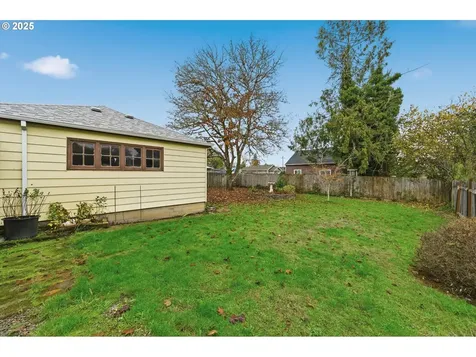 788 SW Cherry Street Dallas OR 97338