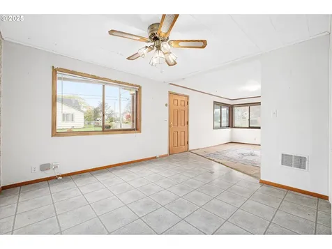 788 SW Cherry Street Dallas OR 97338