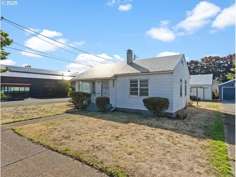 6248 NE Wasco Street Portland OR 97213