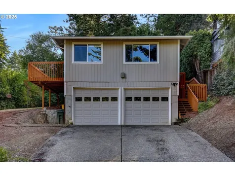 6306 SW 32nd Avenue Portland OR 97239