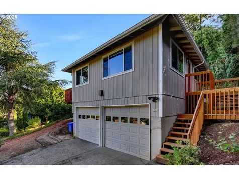6306 SW 32nd Avenue Portland OR 97239