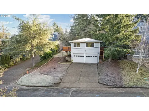 6306 SW 32nd Avenue Portland OR 97239