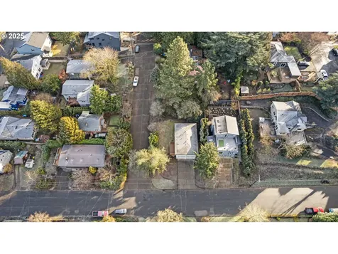 6306 SW 32nd Avenue Portland OR 97239