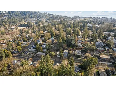 6306 SW 32nd Avenue Portland OR 97239