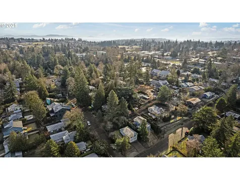 6306 SW 32nd Avenue Portland OR 97239