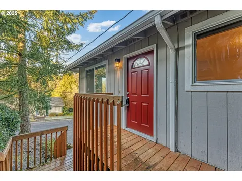 6306 SW 32nd Avenue Portland OR 97239