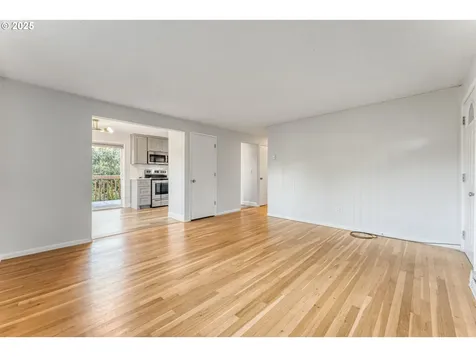 6306 SW 32nd Avenue Portland OR 97239