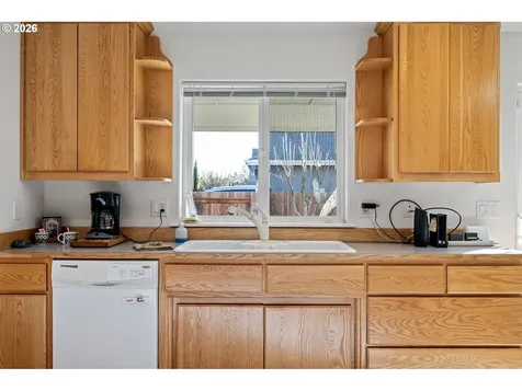 1635 Fairview Place Cottage Grove OR 97424