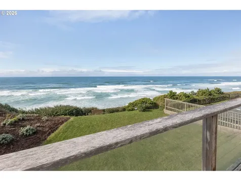 2151 NW Inlet Avenue Lincoln City OR 97367